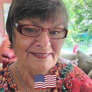 Meet your Posher, Lesley